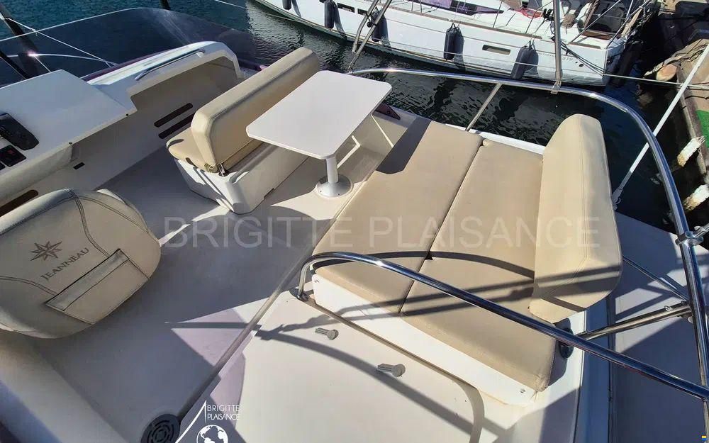 Jeanneau Merry Fisher 10