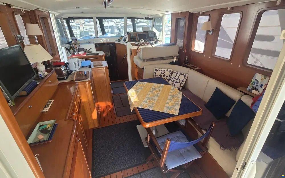 Beneteau Swift Trawler 42