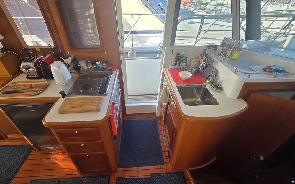 Beneteau Swift Trawler 42
