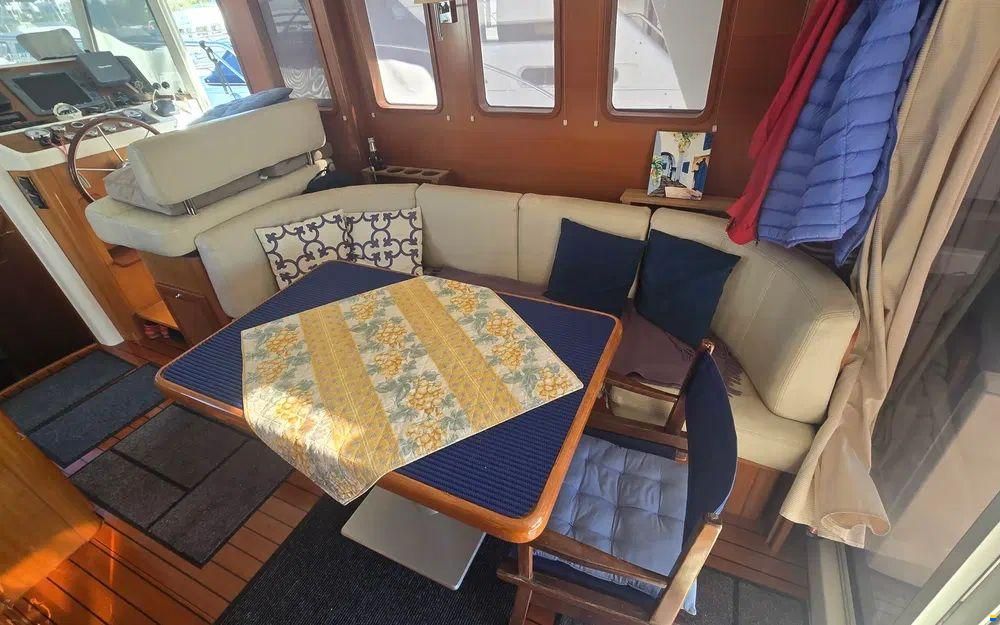 Beneteau Swift Trawler 42