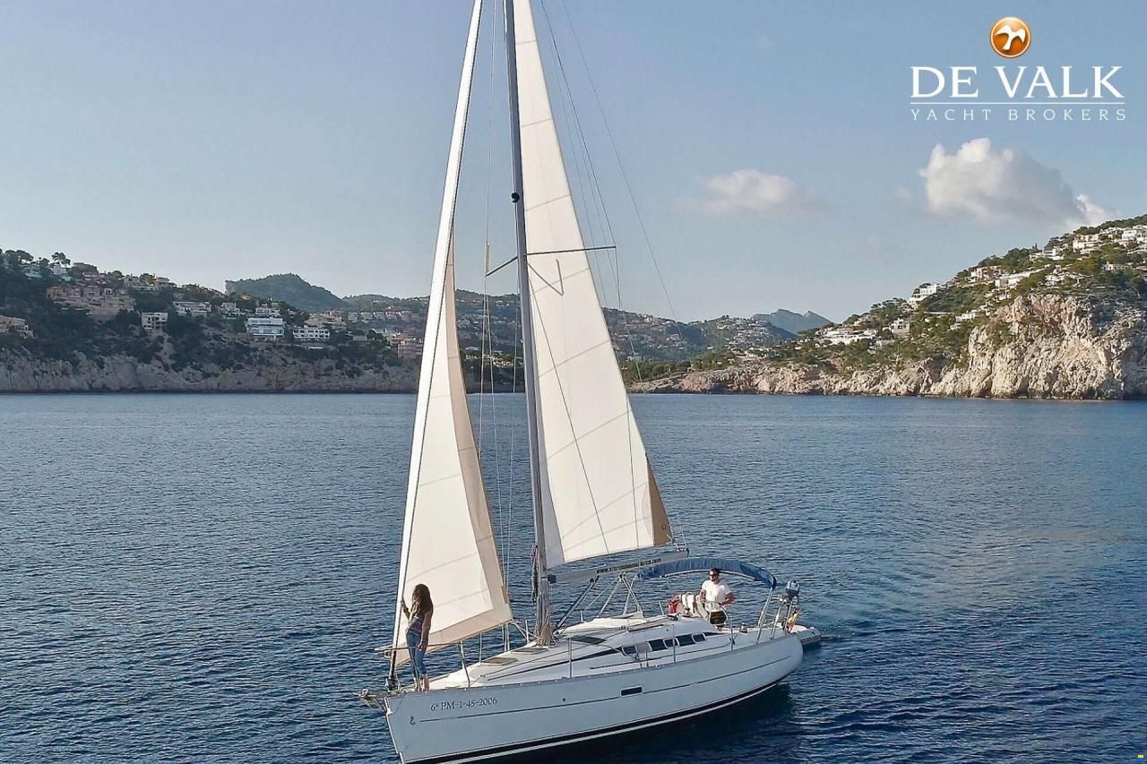 Beneteau Oceanis 323