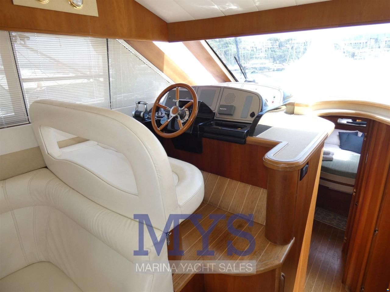 Cayman Yachts 42 FLY