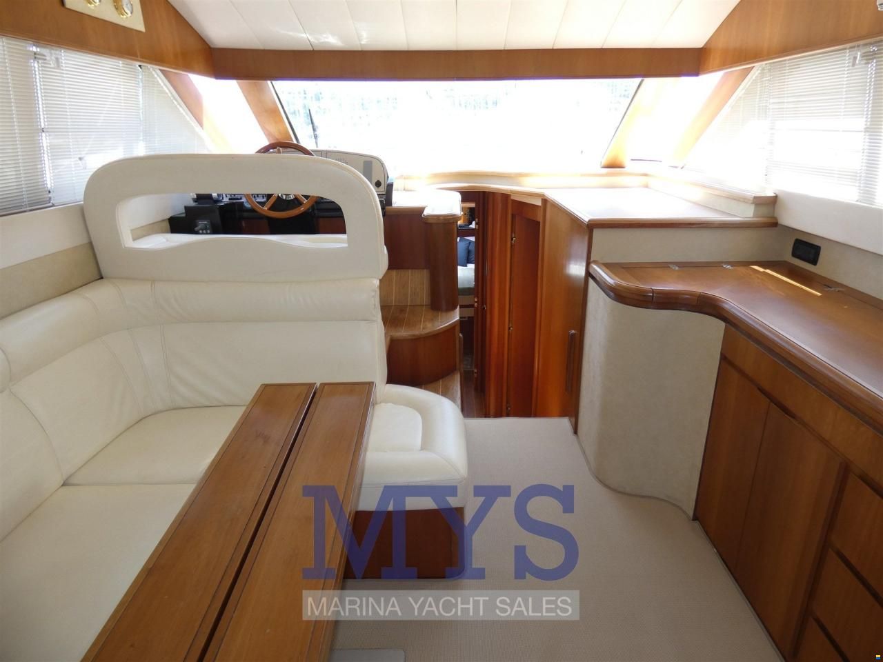 Cayman Yachts 42 FLY