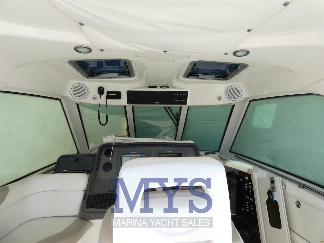 Boston Whaler 345 CONQUEST