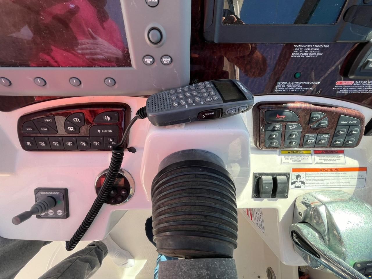 Sea Ray 335 DA