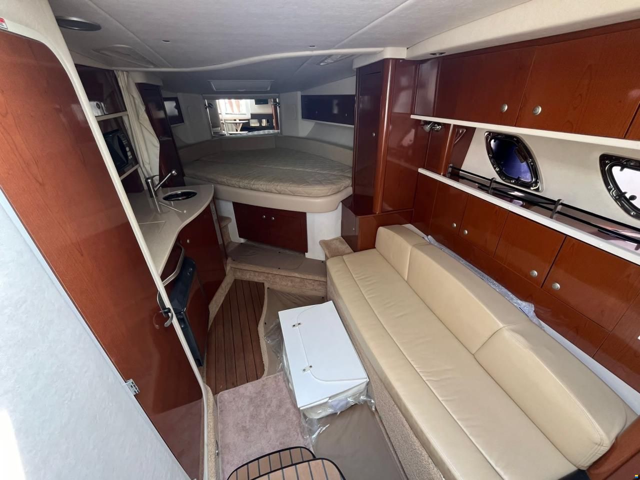 Sea Ray 335 DA