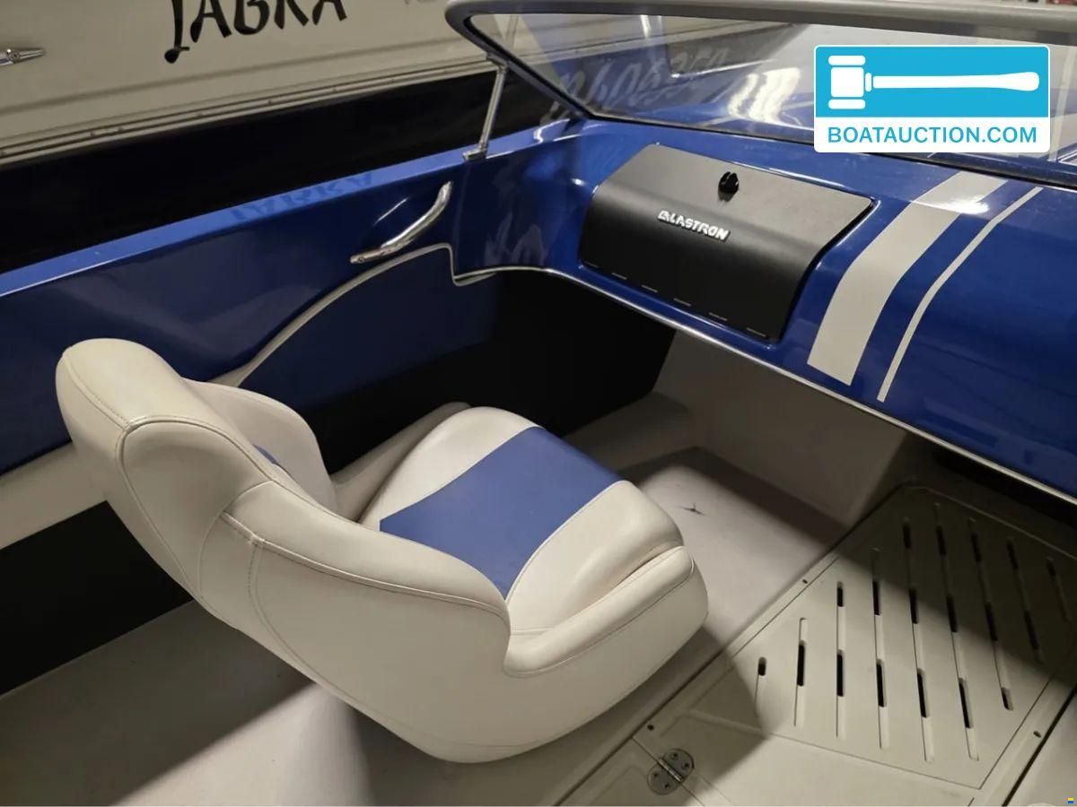 Glastron GT160