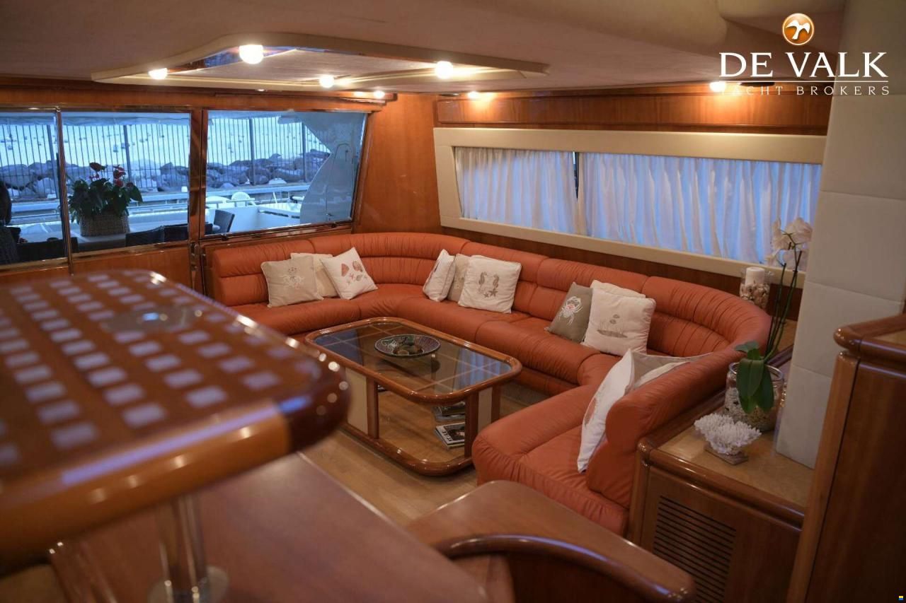 Ferretti 760