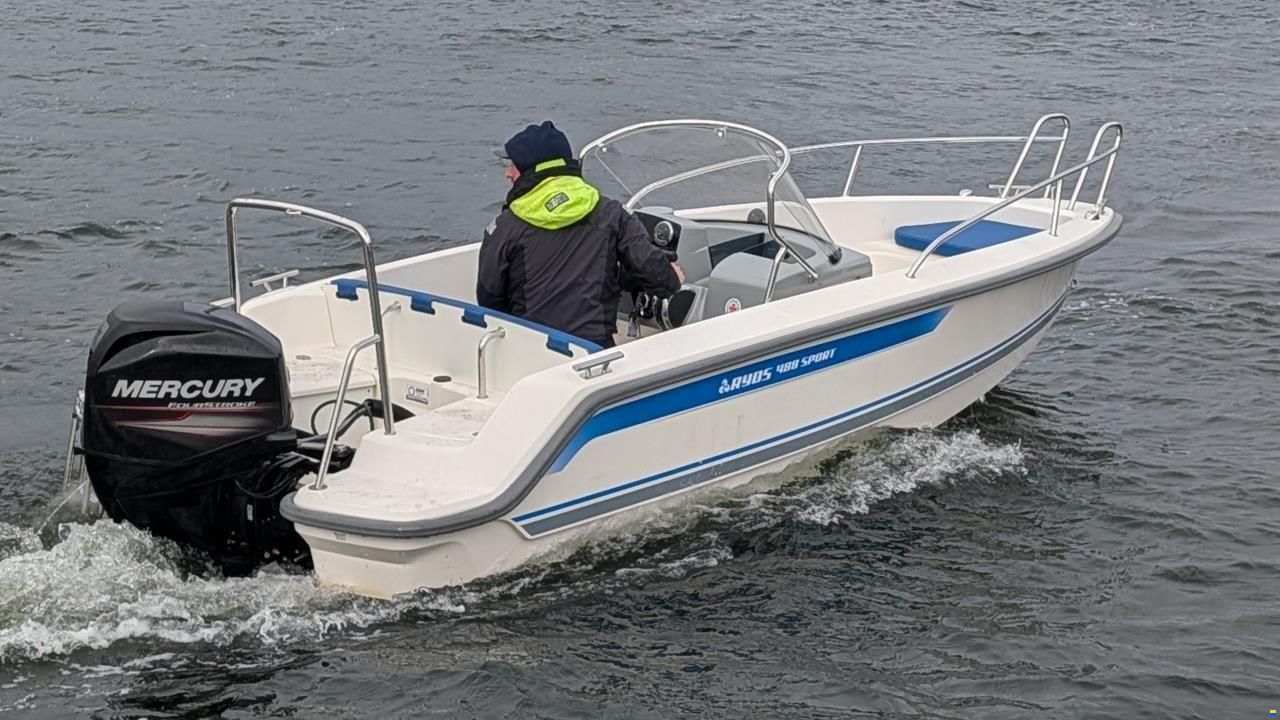 Ryds 488VI Sport med 50 hk Mercury-EFI 4 takt
