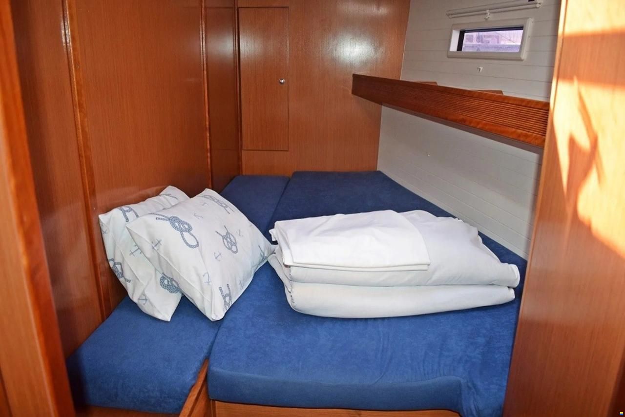 Bavaria Cruiser 55