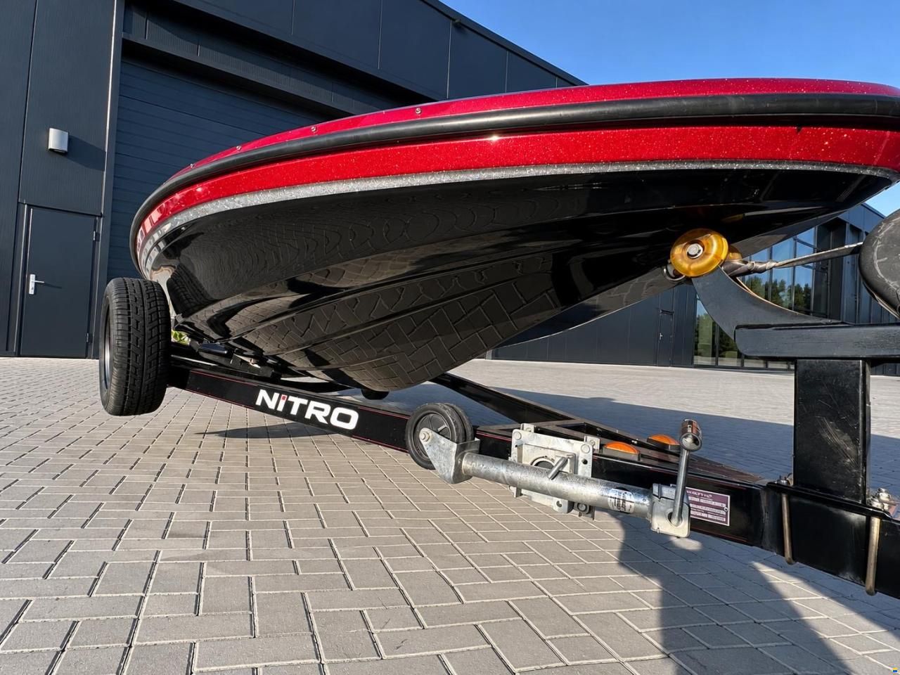 Nitro Z7