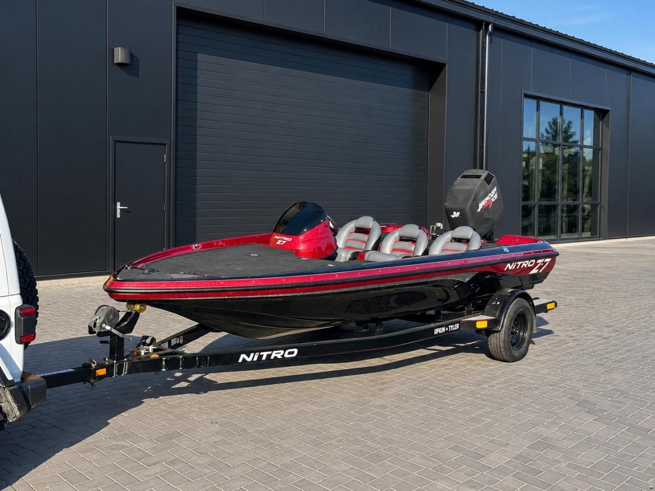 Nitro Z7