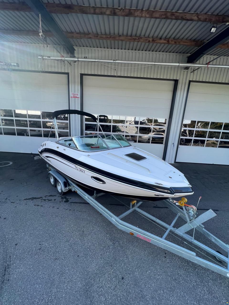 Chaparral 225SSI