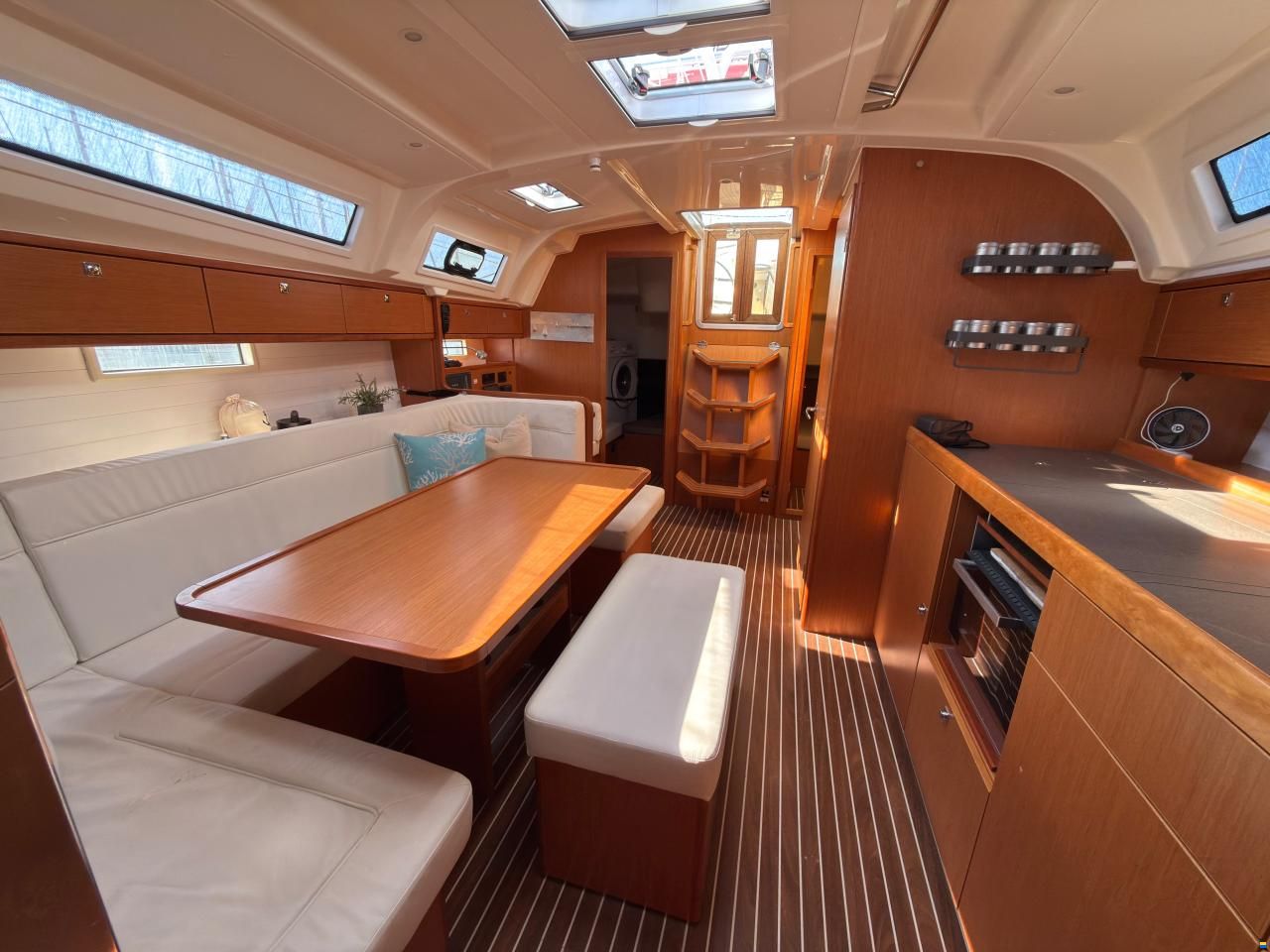 Bavaria Cruiser 41