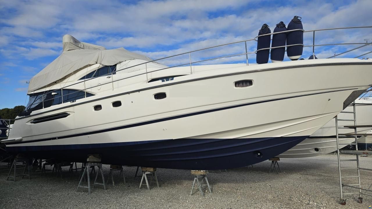 Fairline Squadron 58