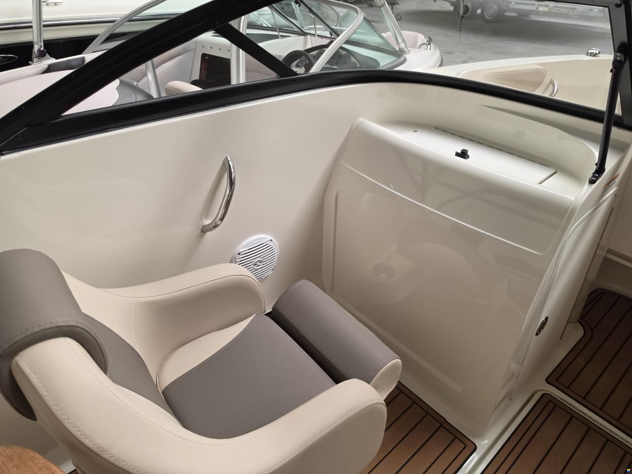 Bayliner VR4