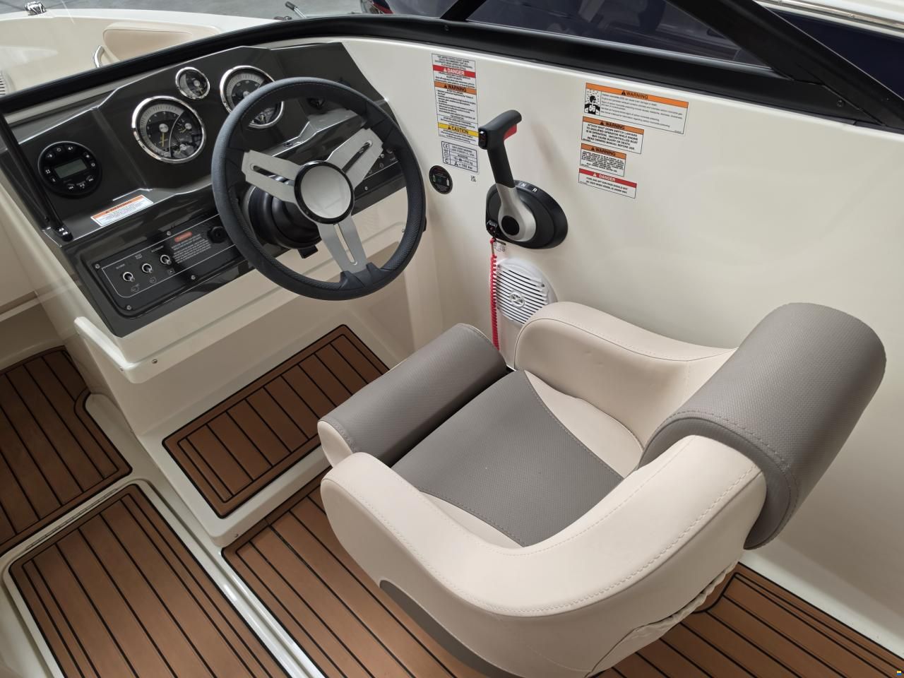 Bayliner VR4