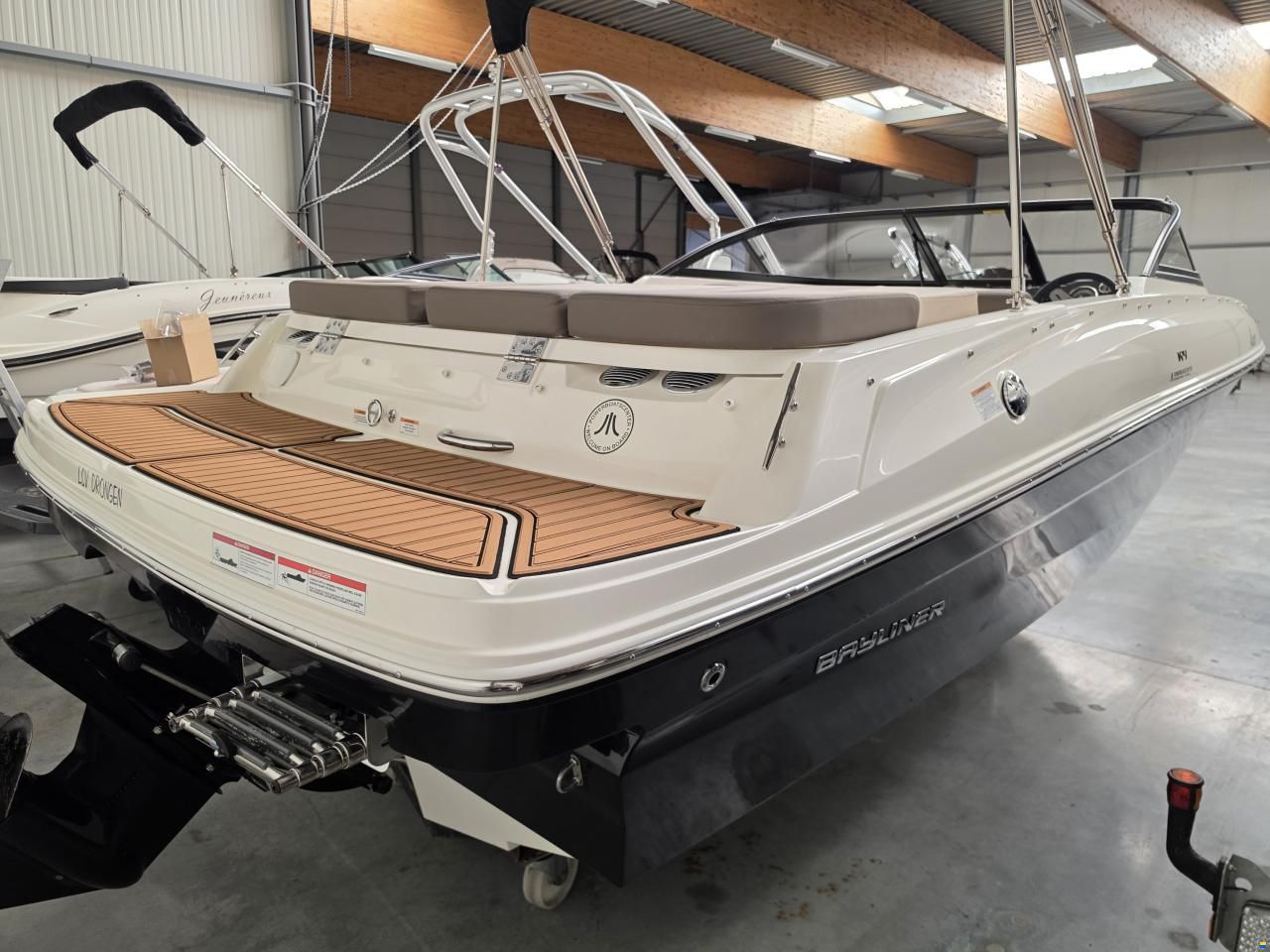 Bayliner VR4