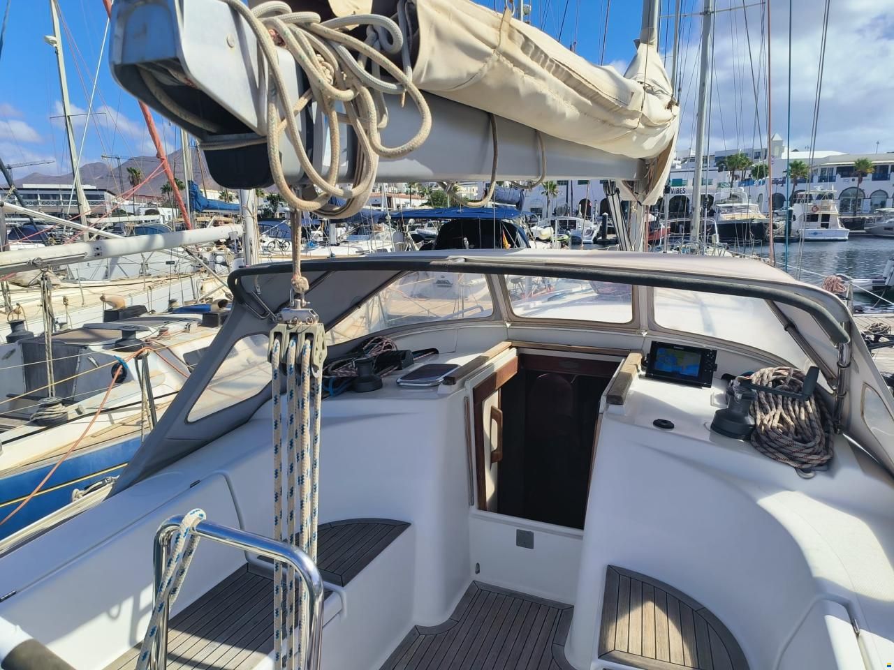 Hanse 400