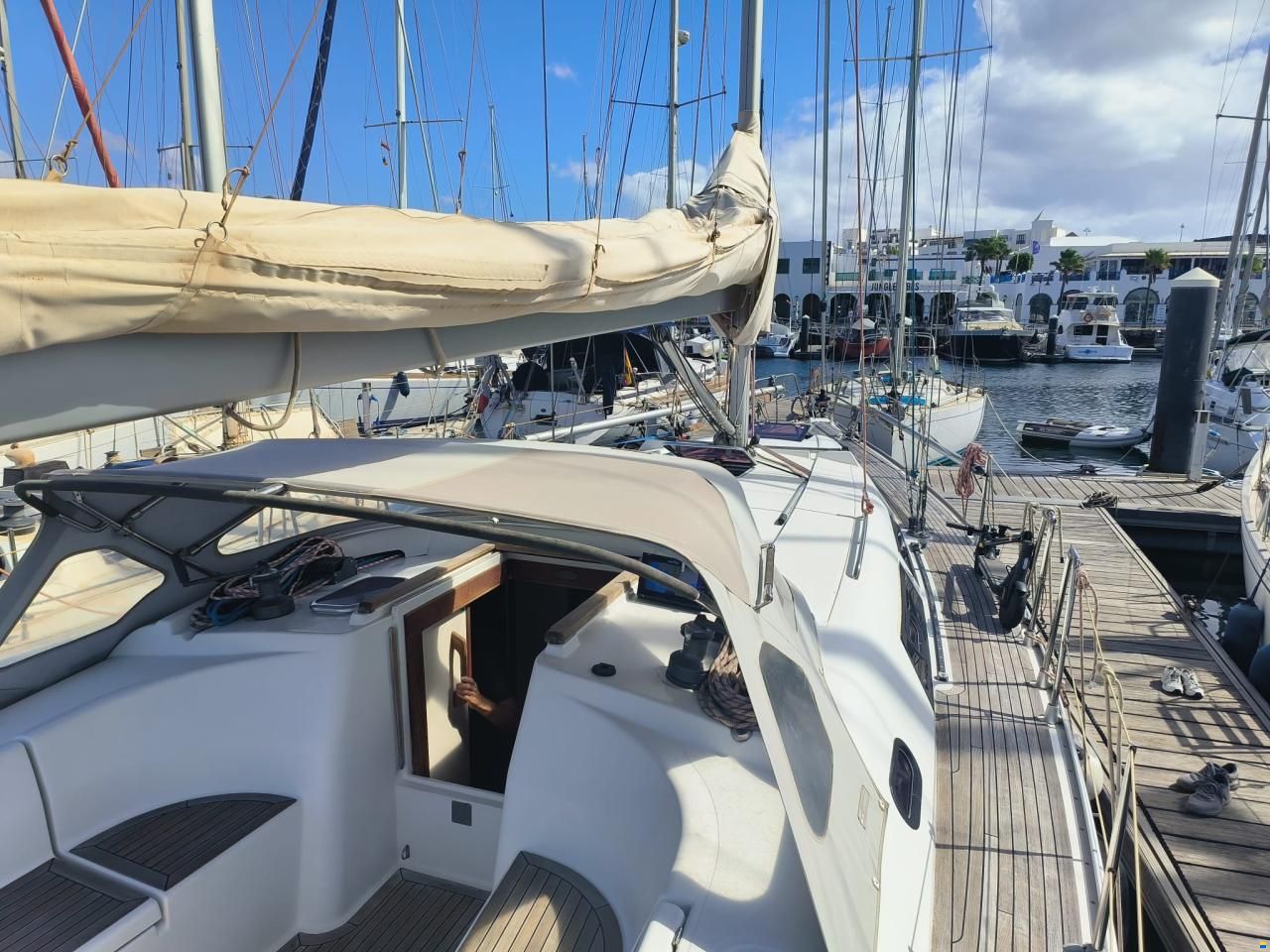 Hanse 400