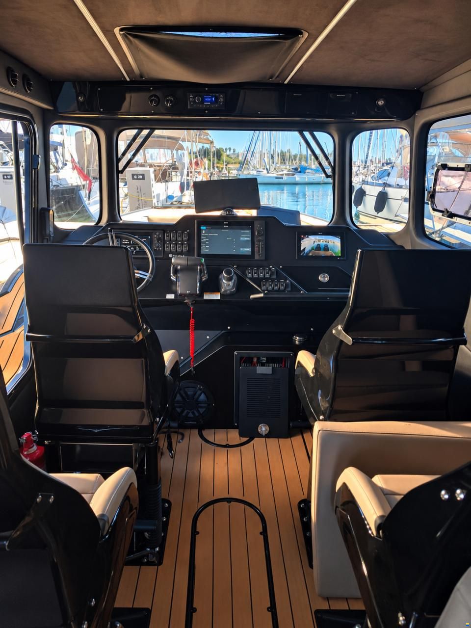 Rafnar 1200 Cabin