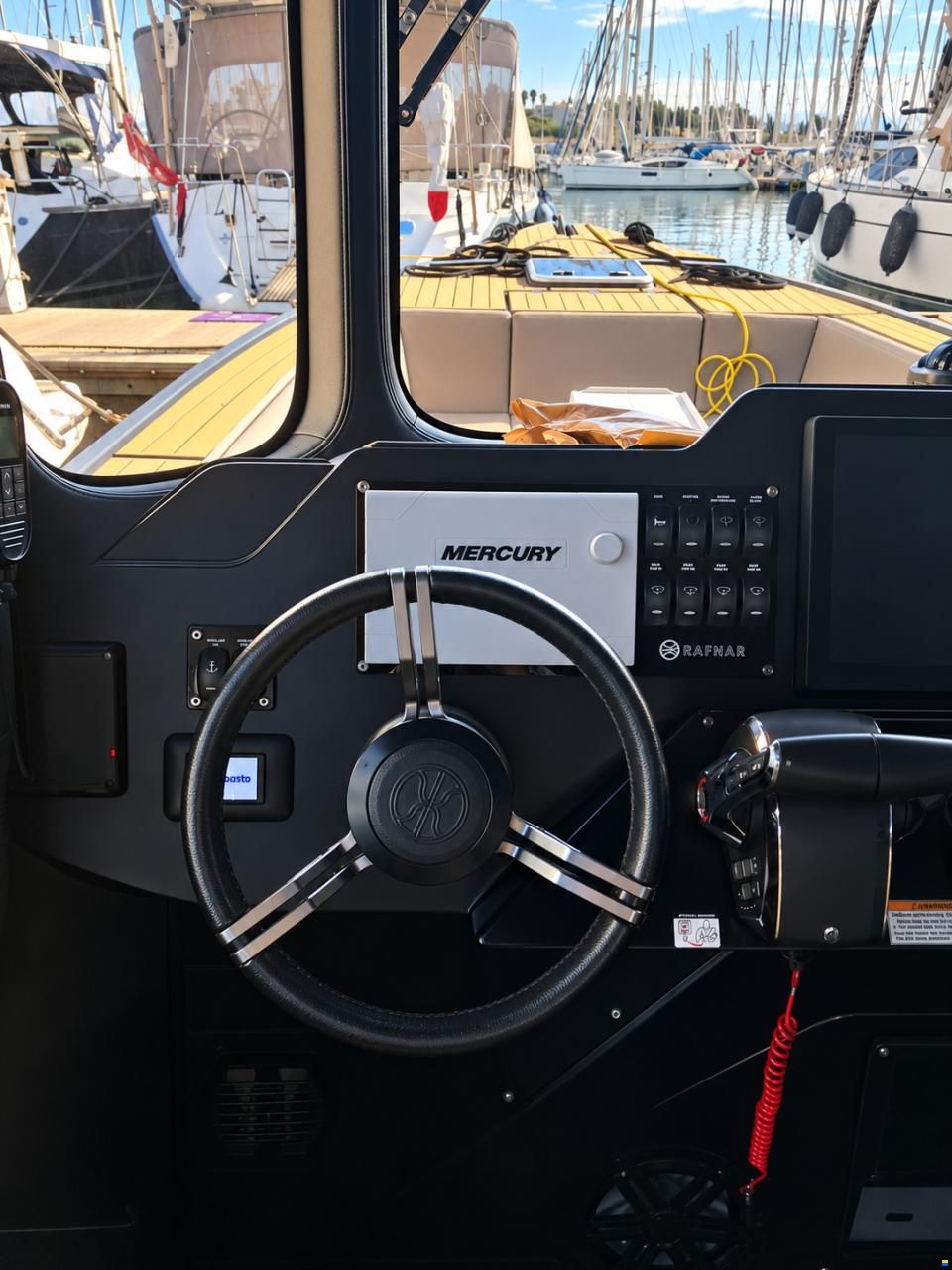 Rafnar 1200 Cabin