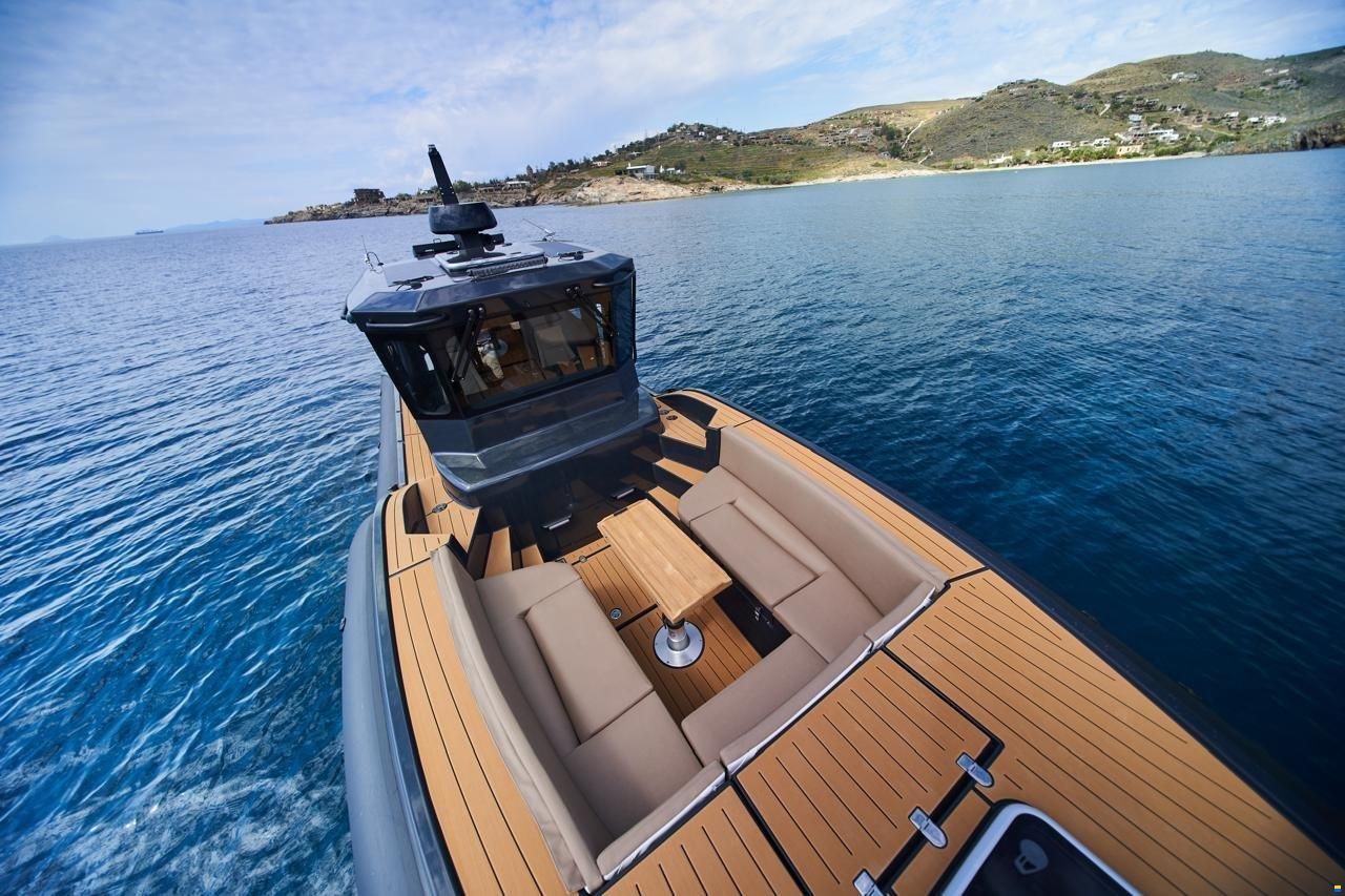 Rafnar 1200 Cabin
