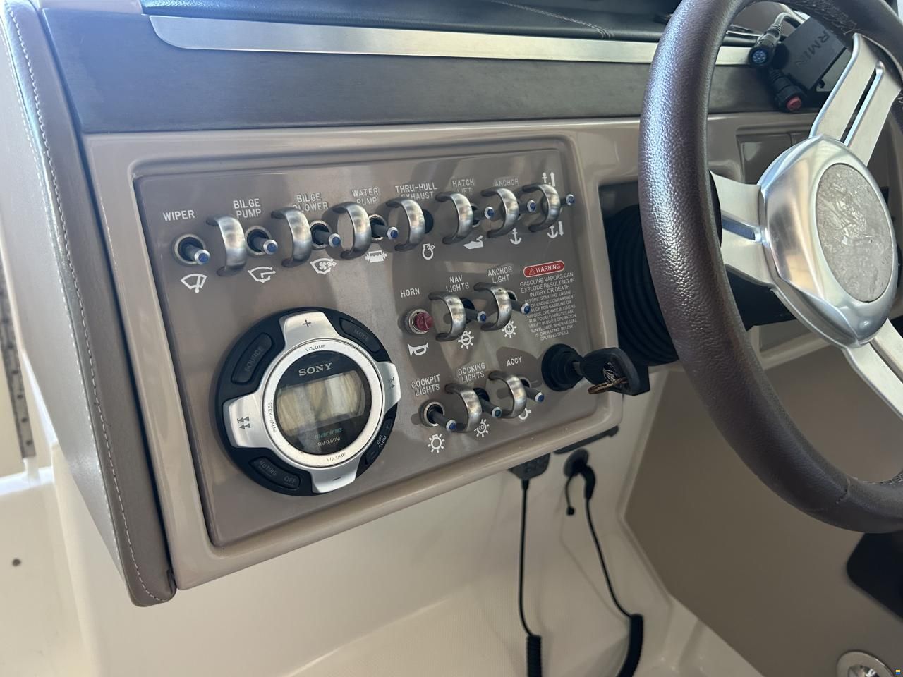 Sea Ray 270 SLX