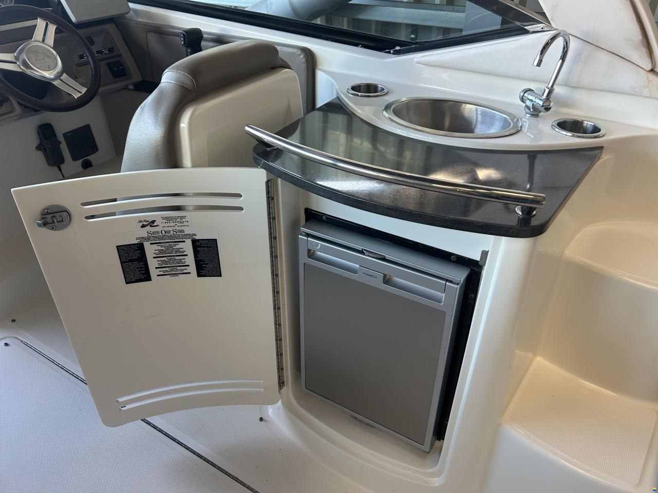 Sea Ray 270 SLX