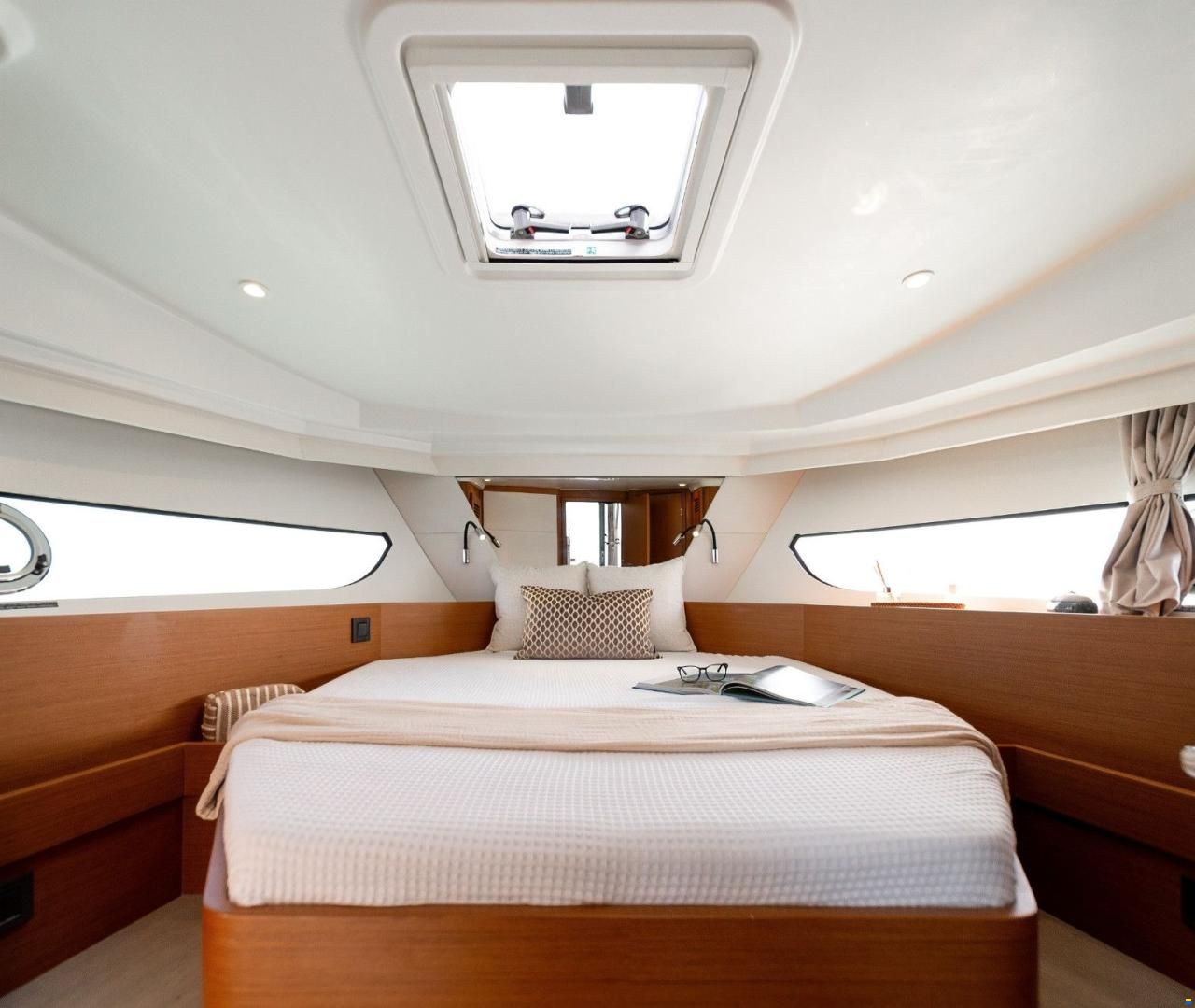 Beneteau Swift Trawler 37