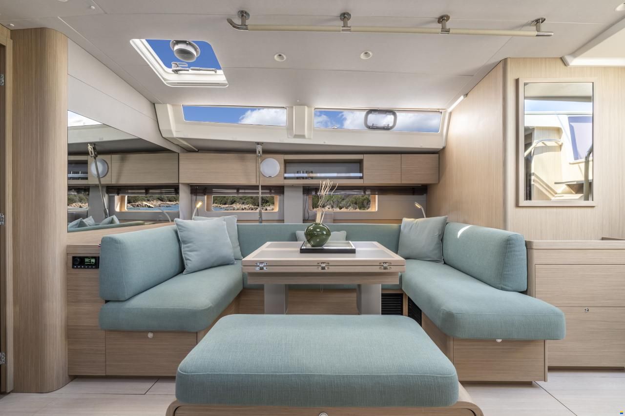 Beneteau Oceanis 52