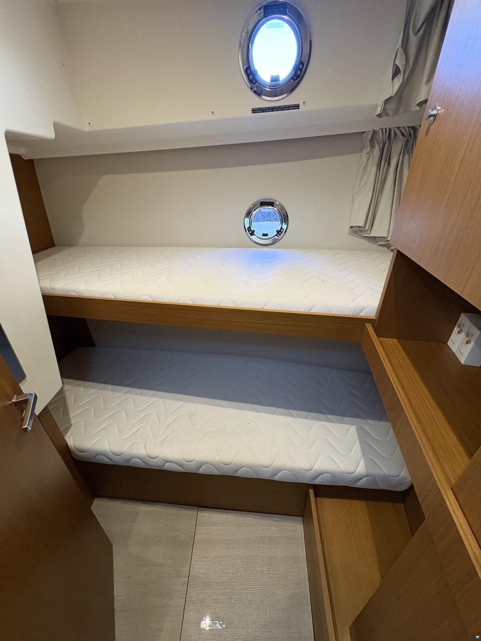 Beneteau Swift Trawler 35