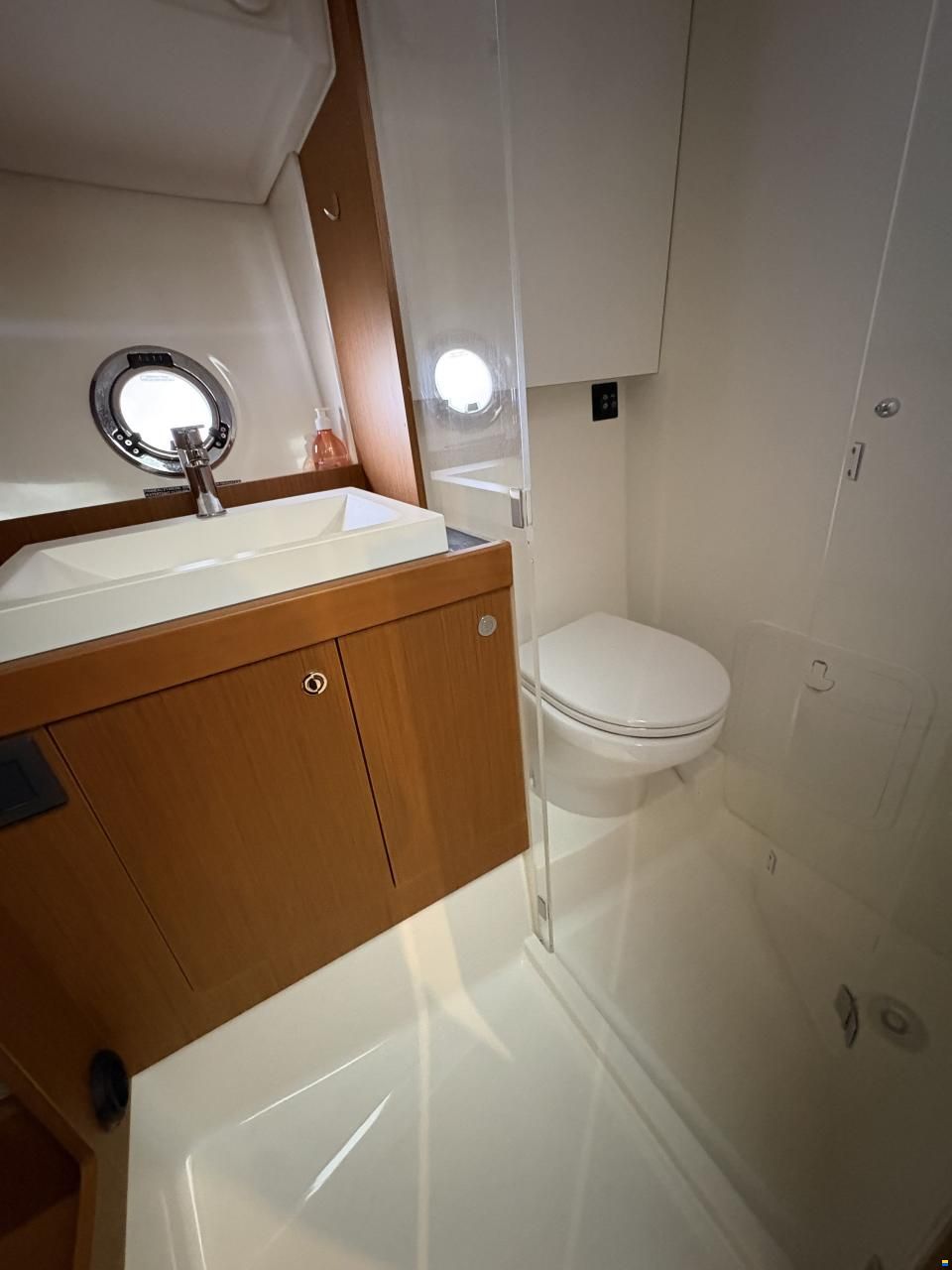 Beneteau Swift Trawler 35