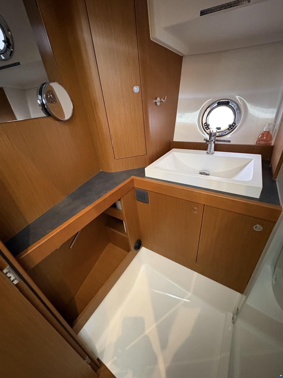 Beneteau Swift Trawler 35