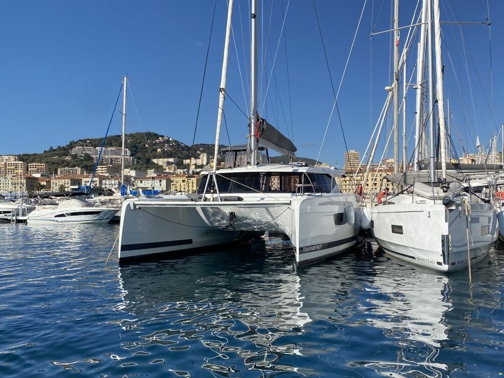 Fountaine Pajot Isla 40