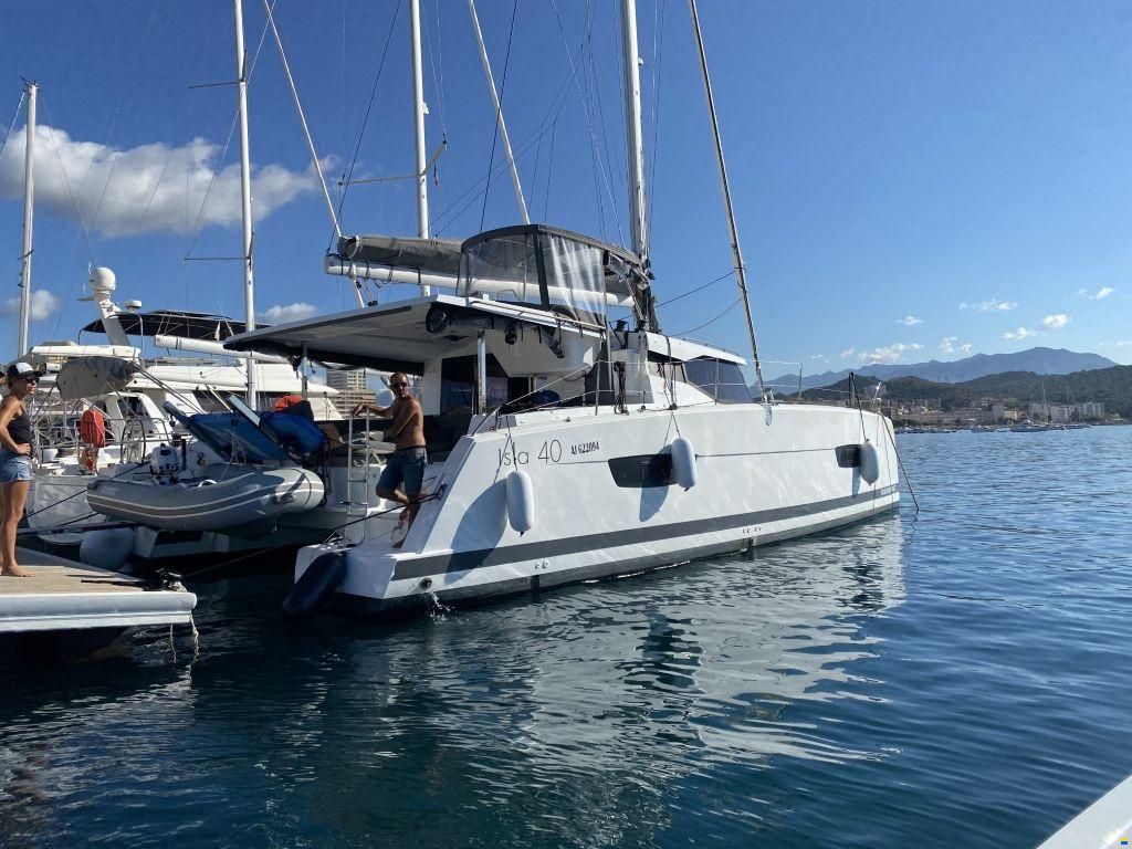 Fountaine Pajot Isla 40