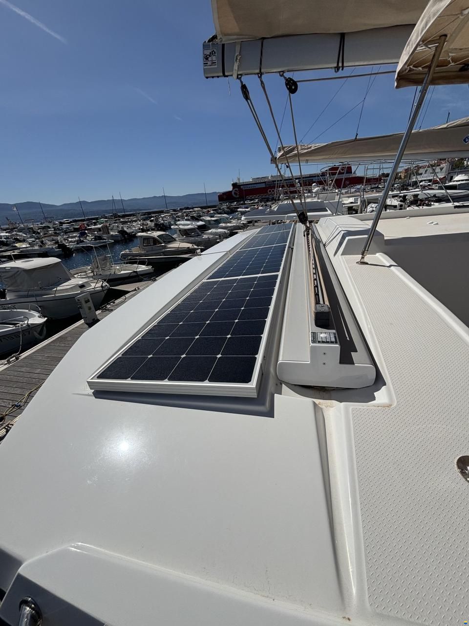 Fountaine Pajot Astrea 42