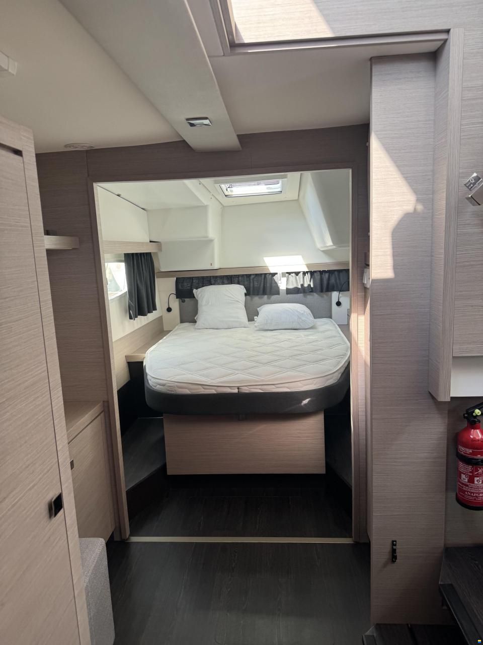 Fountaine Pajot Lucia 40