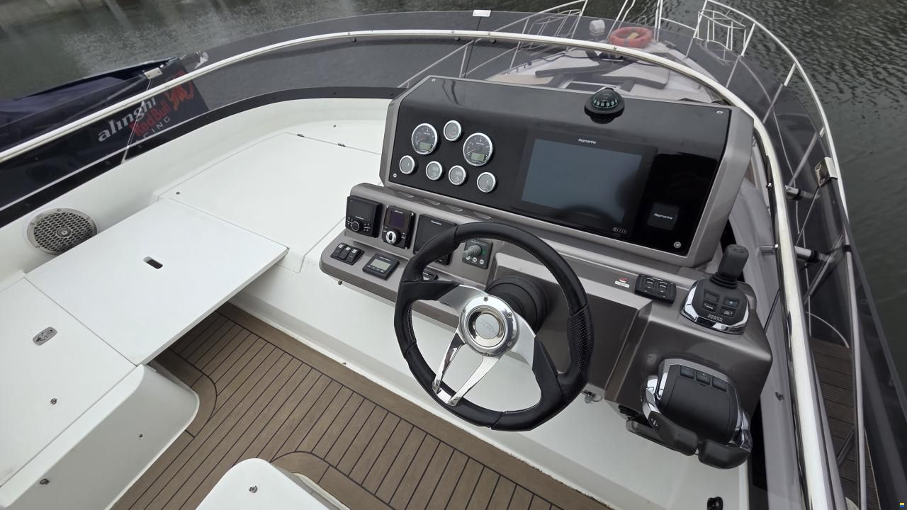Galeon 420 FLY