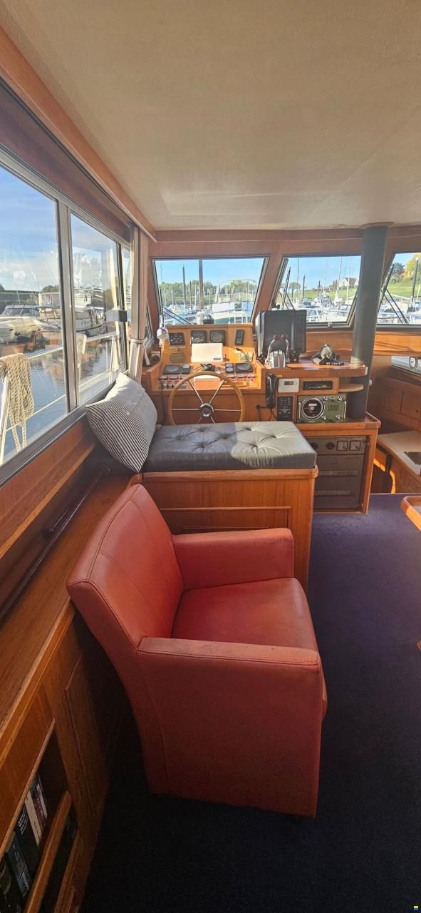 Neptunus 133 Flybridge