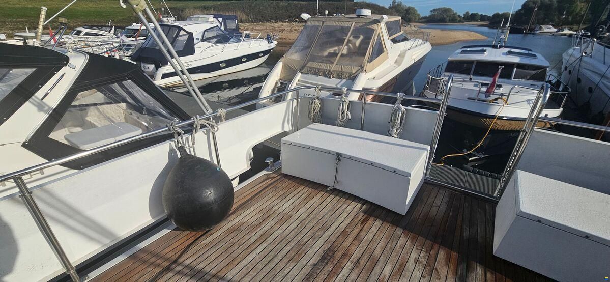 Neptunus 133 Flybridge