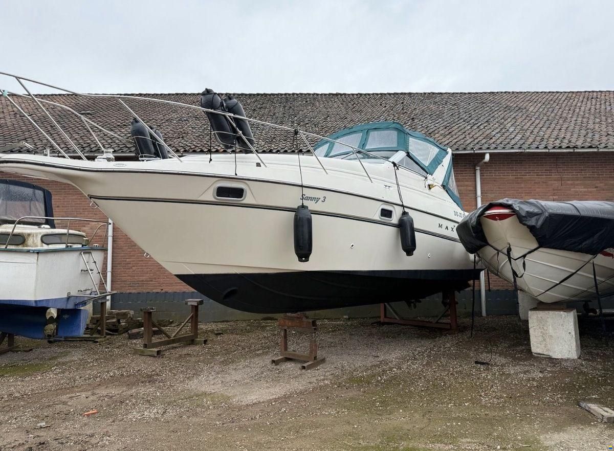 Maxum 2800 SCR