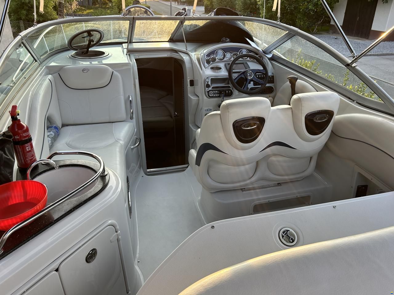 Crownline 250 CR   Cummins diesel