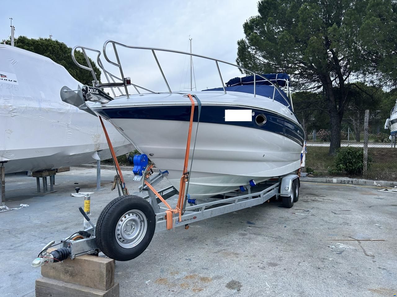 Crownline 250 CR   Cummins diesel