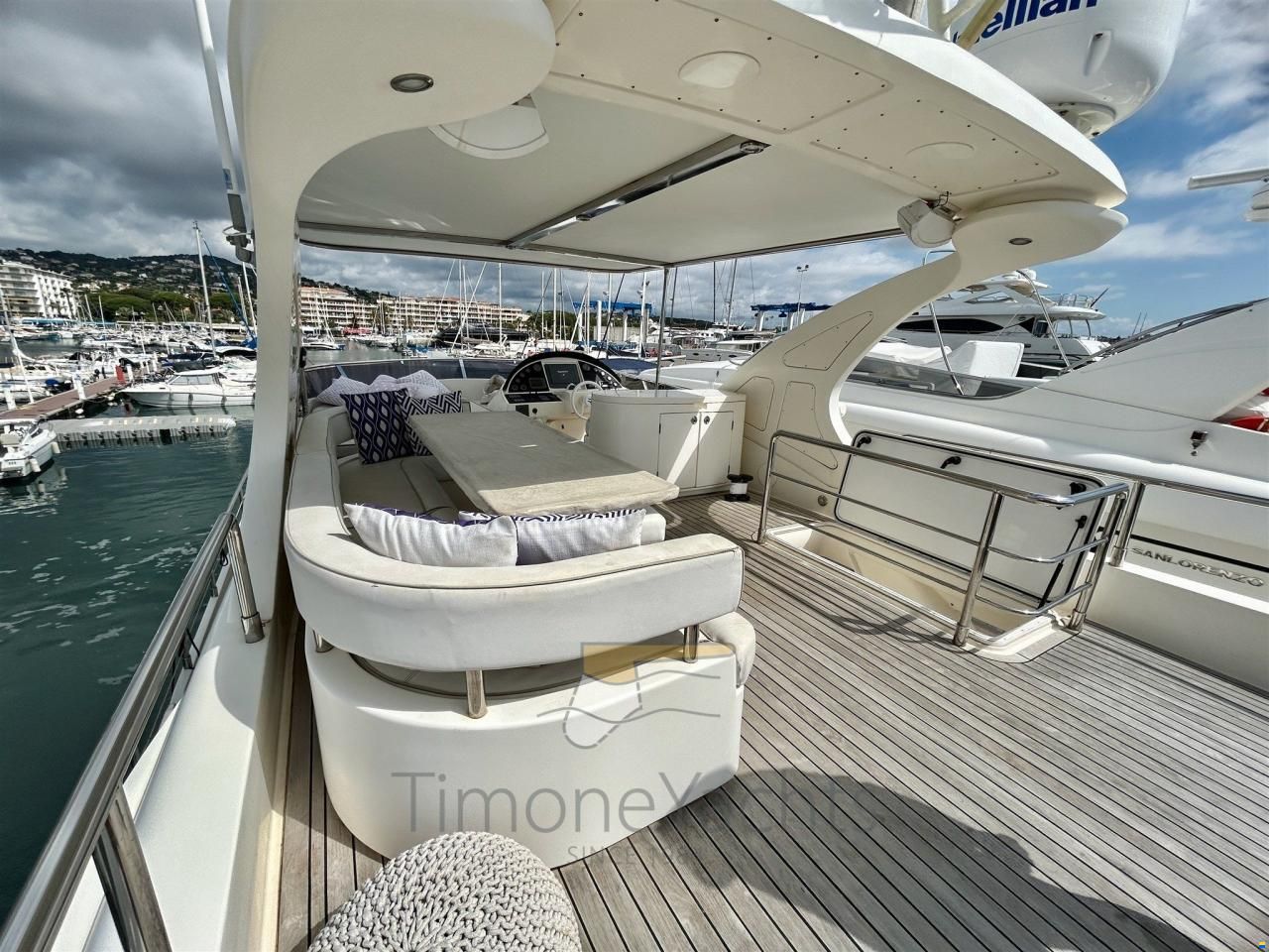 Aicon 64 FLY (4 cabins + crew)