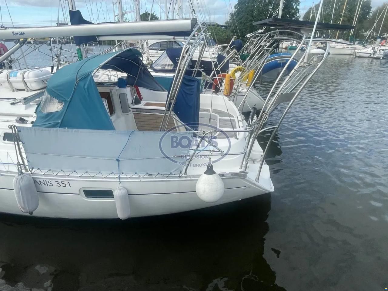 Beneteau OCEANIS 351