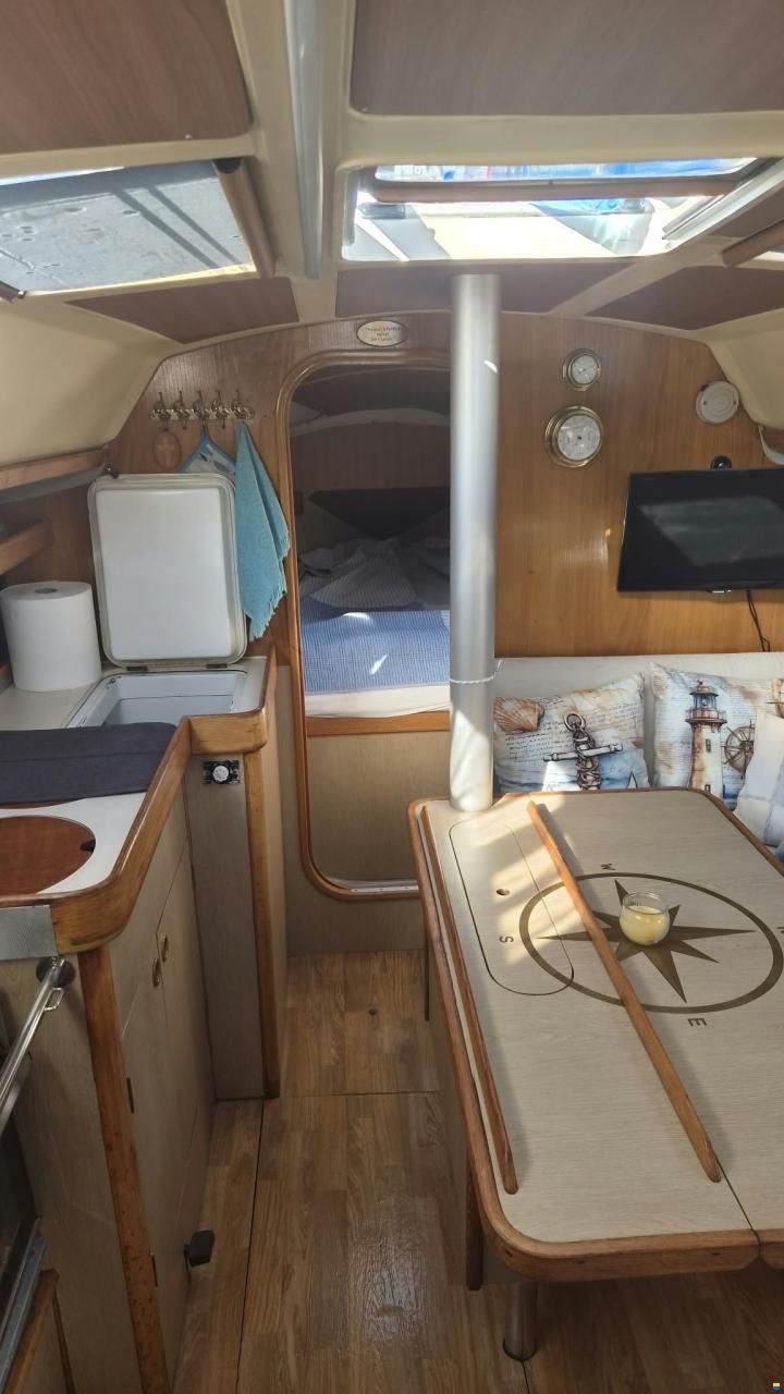 Beneteau Oceanis 320