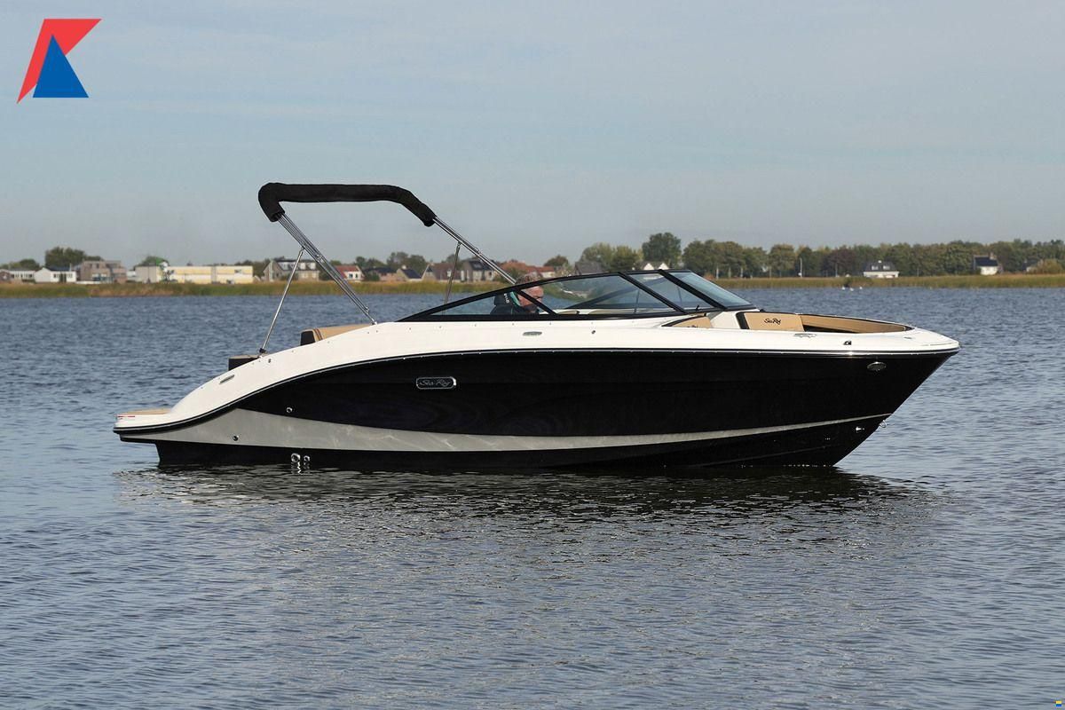 Sea Ray SPX 210