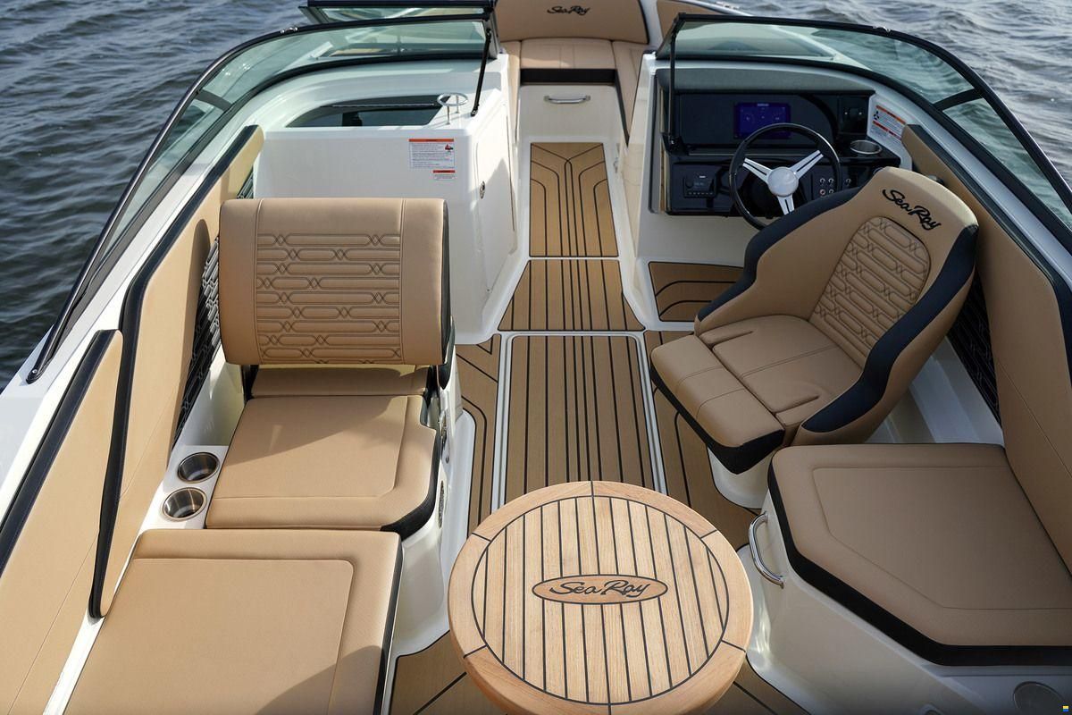 Sea Ray SPX 210