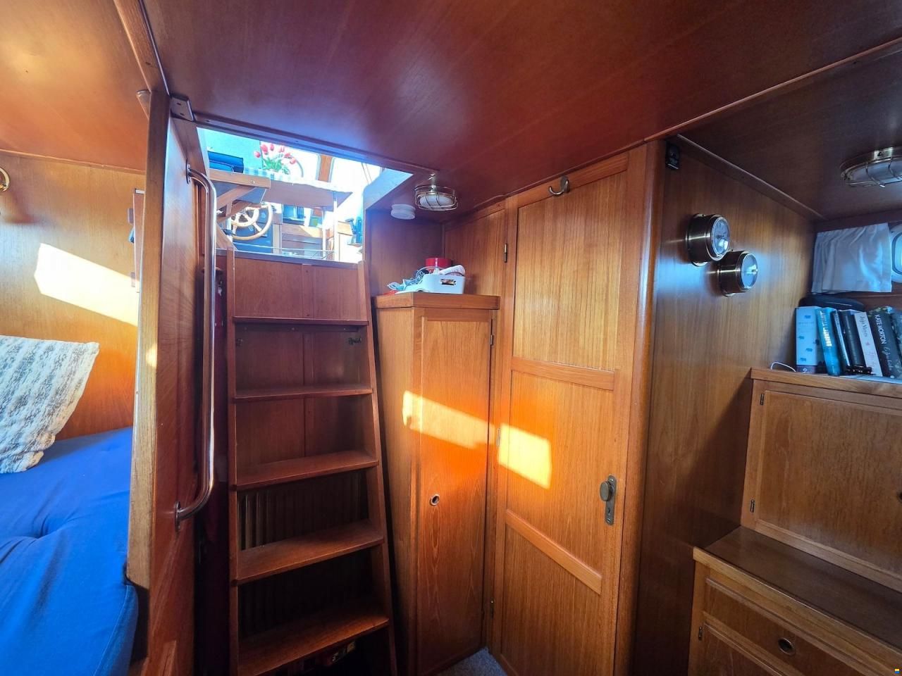Atlantic 37